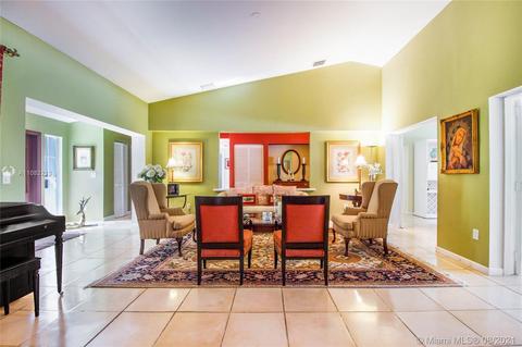 560 Hampton Ln, Key Biscayne, FL 33149 photo 3