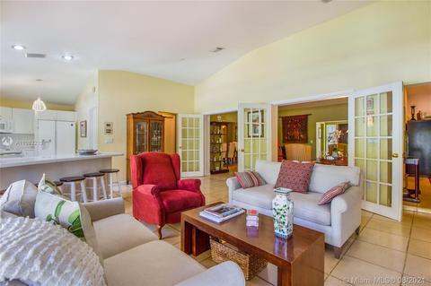 560 Hampton Ln, Key Biscayne, FL 33149 photo 6