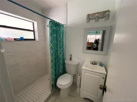 180 E 19th St, Hialeah, FL 33010 photo 10