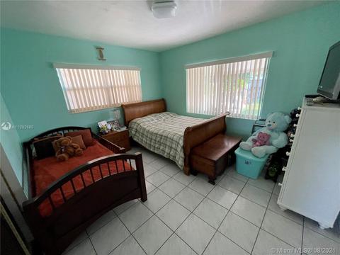 180 E 19th St, Hialeah, FL 33010 photo 8