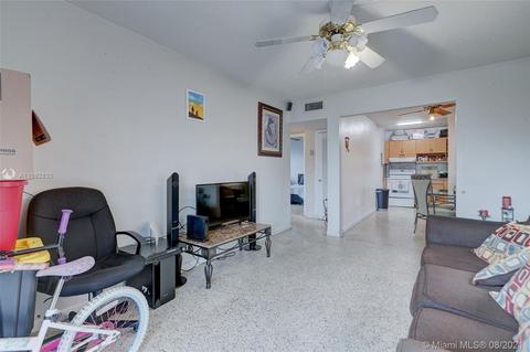 685 E 2nd Ave, Hialeah, FL 33010 photo 24