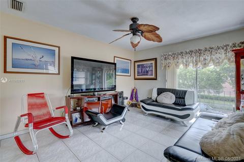 685 E 2nd Ave, Hialeah, FL 33010 photo 4