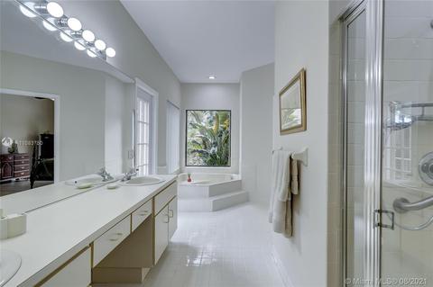 2960 E Budd Dr, Hollywood, FL 33026 photo 28