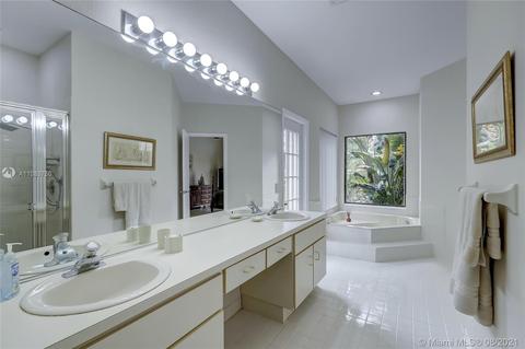2960 E Budd Dr, Hollywood, FL 33026 photo 29