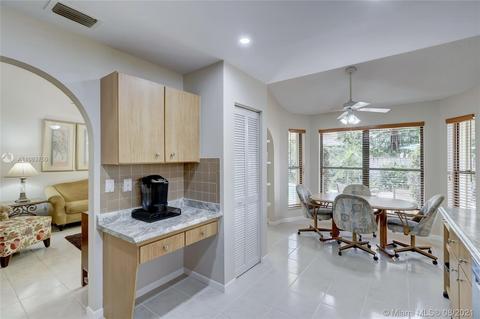 2960 E Budd Dr, Hollywood, FL 33026 photo 21