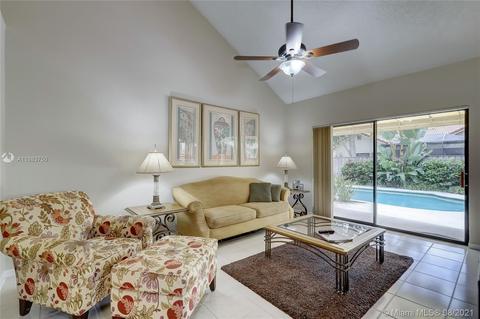 2960 E Budd Dr, Hollywood, FL 33026 photo 16
