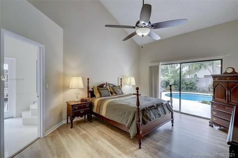 2960 E Budd Dr, Hollywood, FL 33026 photo 25