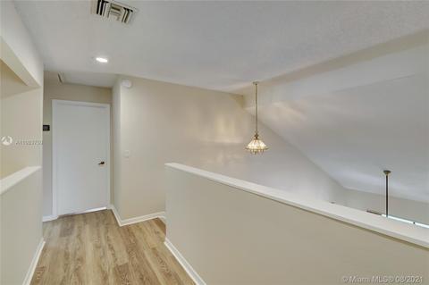 2960 E Budd Dr, Hollywood, FL 33026 photo 44