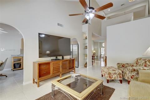 2960 E Budd Dr, Hollywood, FL 33026 photo 17
