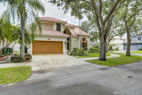 2960 E Budd Dr, Hollywood, FL 33026 photo 2