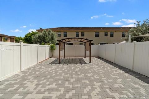 3306 W 90th Ter, Hialeah, FL 33018 photo 23