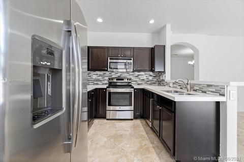 3306 W 90th Ter, Hialeah, FL 33018 photo 11