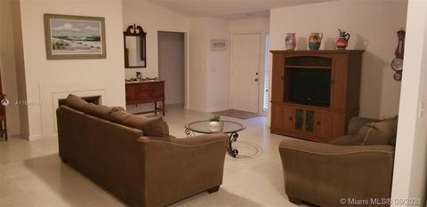 6761 SE Lillian Ct, Stuart, FL 34997 photo 2