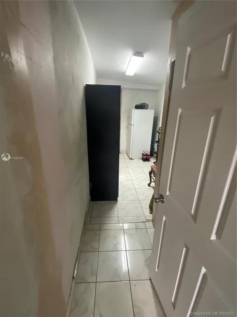 570 E 48th St, Hialeah, FL 33013 photo 17