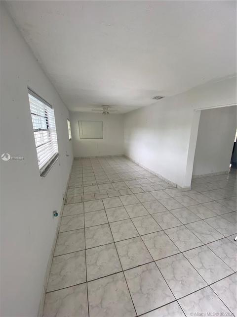 570 E 48th St, Hialeah, FL 33013 photo 3