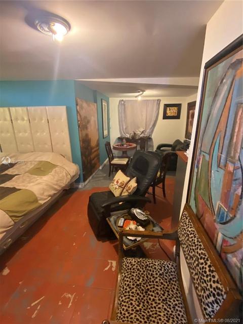 570 E 48th St, Hialeah, FL 33013 photo 21