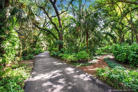 5401 Hammock Dr, Coral Gables, FL 33156 photo 3