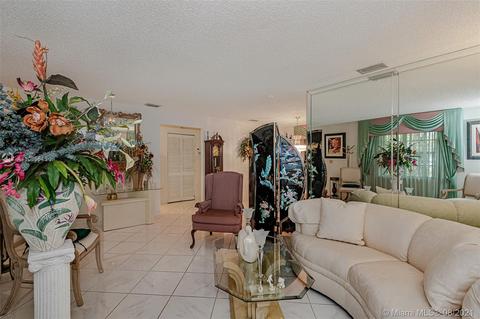 650 Dunad Ave, Opa Locka, FL 33054 photo 4