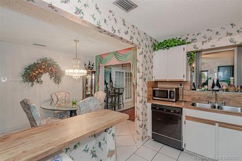650 Dunad Ave, Opa Locka, FL 33054 photo 11