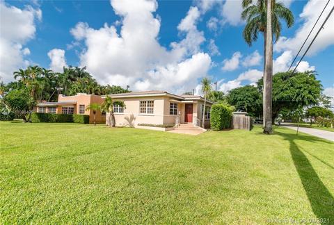 400 Forrest Dr, Miami Springs, FL 33166 photo 2