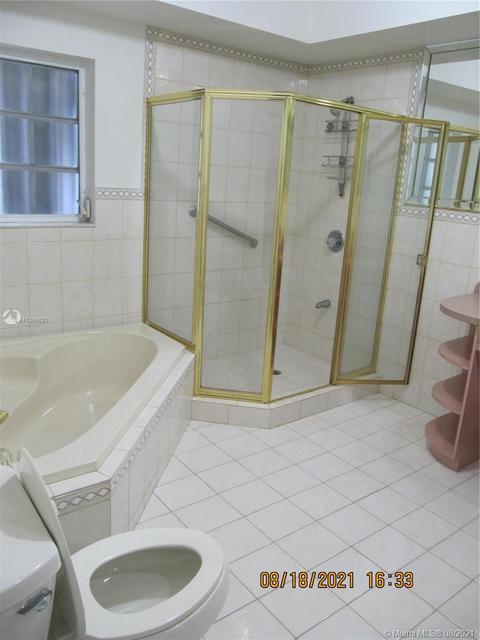 751 NE 4th Pl, Hialeah, FL 33010 photo 21