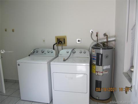 751 NE 4th Pl, Hialeah, FL 33010 photo 17