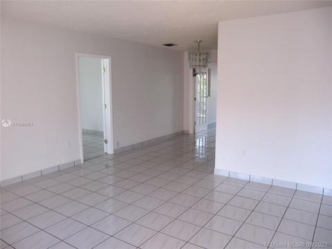 751 NE 4th Pl, Hialeah, FL 33010 photo 7