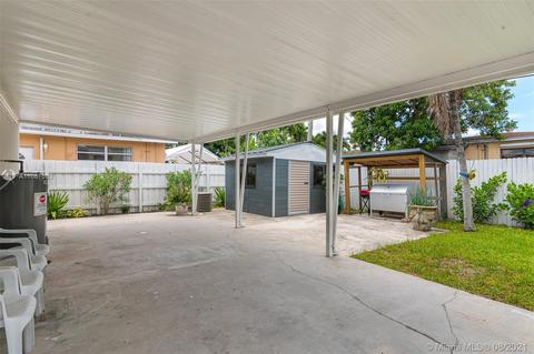 4448 E 9th Ct, Hialeah, FL 33013 photo 22