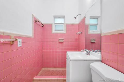 4448 E 9th Ct, Hialeah, FL 33013 photo 3