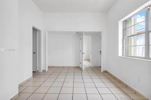 4448 E 9th Ct, Hialeah, FL 33013 photo 6
