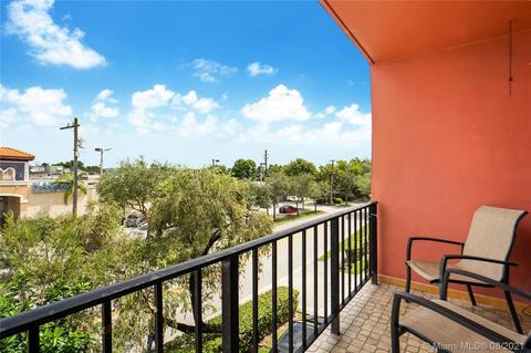 30 E 39th St #304, Hialeah, FL 33013 photo 11