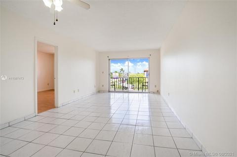 30 E 39th St #304, Hialeah, FL 33013 photo 4