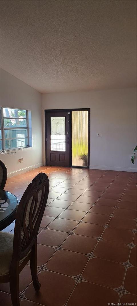 2139 SW 138th Ct, Miami, FL 33175 photo 3