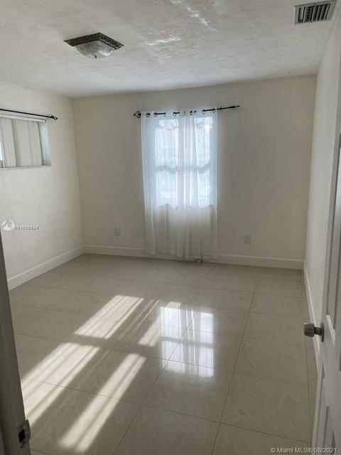 7149 W 13th Ave, Hialeah, FL 33014 photo 4