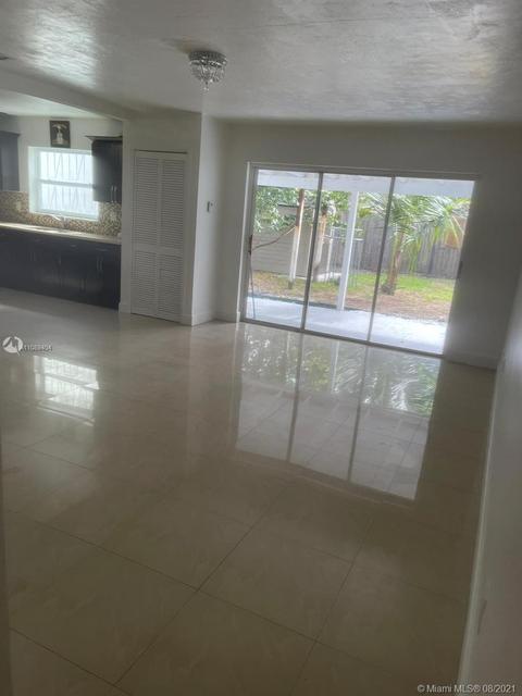 7149 W 13th Ave, Hialeah, FL 33014 photo 2