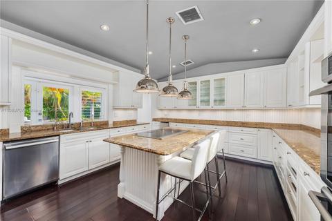 900 Harbor Dr, Key Biscayne, FL 33149 photo 13