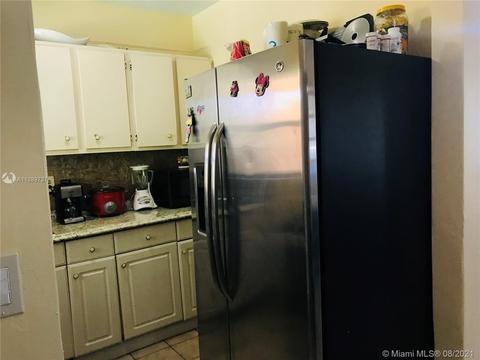 571 SE 7th St, Hialeah, FL 33010 photo 14