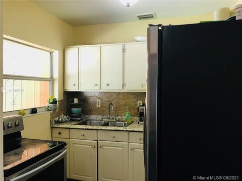 571 SE 7th St, Hialeah, FL 33010 photo 13