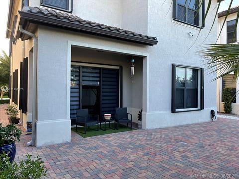 9853 W 32nd Ln, Hialeah, FL 33018 photo 18