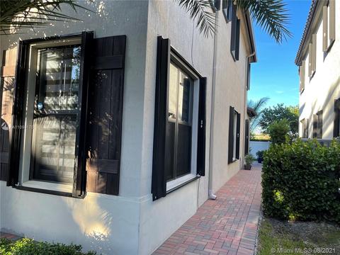 9853 W 32nd Ln, Hialeah, FL 33018 photo 20