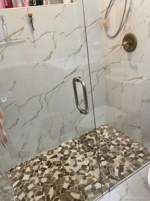 7541 W 33rd Ln, Hialeah, FL 33018 photo 5