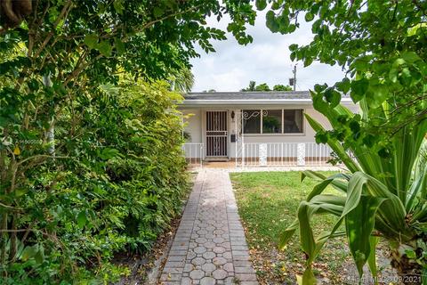 126 E 9th Ct, Hialeah, FL 33010 photo 2
