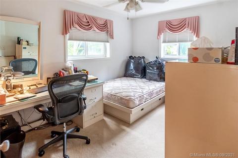 126 E 9th Ct, Hialeah, FL 33010 photo 25