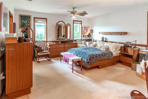 126 E 9th Ct, Hialeah, FL 33010 photo 7