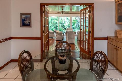 126 E 9th Ct, Hialeah, FL 33010 photo 5