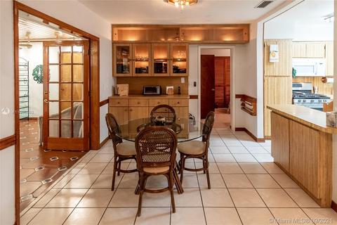 126 E 9th Ct, Hialeah, FL 33010 photo 33