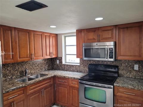 337 E 42nd St, Hialeah, FL 33013 photo 2