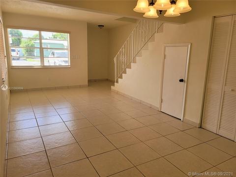 337 E 42nd St, Hialeah, FL 33013 photo 3