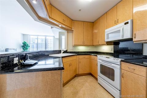 801 Brickell Key Blvd #806, Miami, FL 33131 photo 12