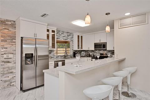 5300 Pierce St, Hollywood, FL 33021 photo 6
